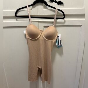 NWT Spanx Nude Shapewear Bodysuit